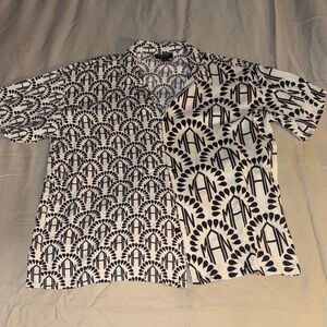 MAN Graphic Short-Sleeve Button-Down Shirt - Black & White